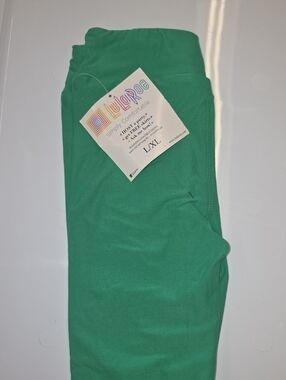 LuLaRoe Emerald Green Leggings L/XL